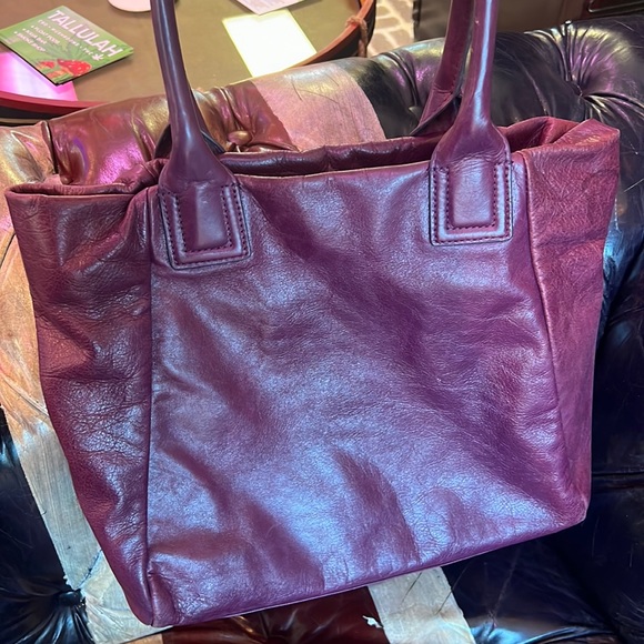 TORY BURCH Beautiful Supple Handbag in Eggplant/Plum - Picture 6 of 10